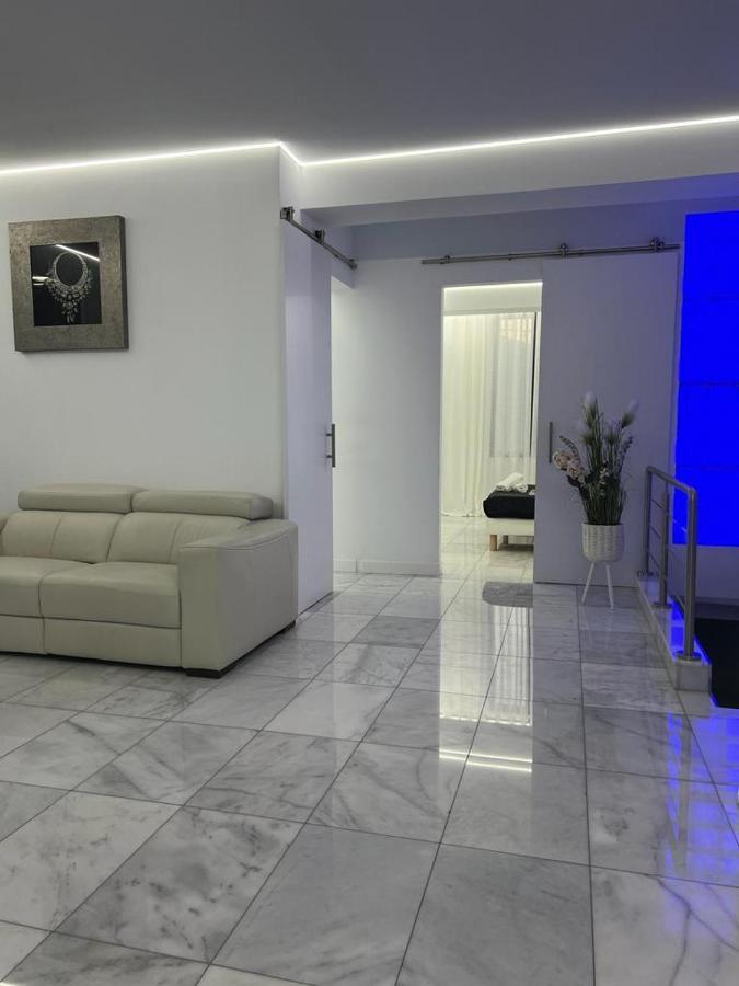 Deluxe House Valencia Villa Exterior photo